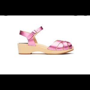 NEW Swedish Hasbeens Mandelena Baby Pink Metallic